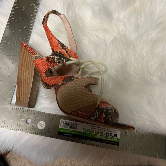 2439. Tracy Reese Plenty Annie Slingback Heels 7.5 - Picture 10 of 10